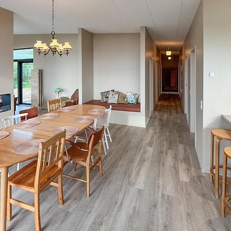 Holiday home 5 Bedroom Lovely In