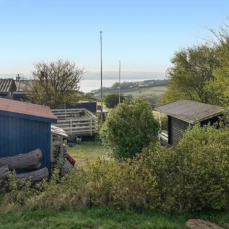 5 Bedroom Lovely In *