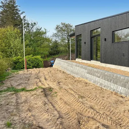 5 Bedroom Lovely In Holiday home *